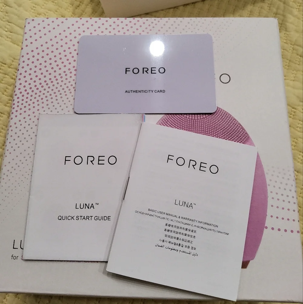 FOREO Pink Silicone Cleansing Device Battery Powered